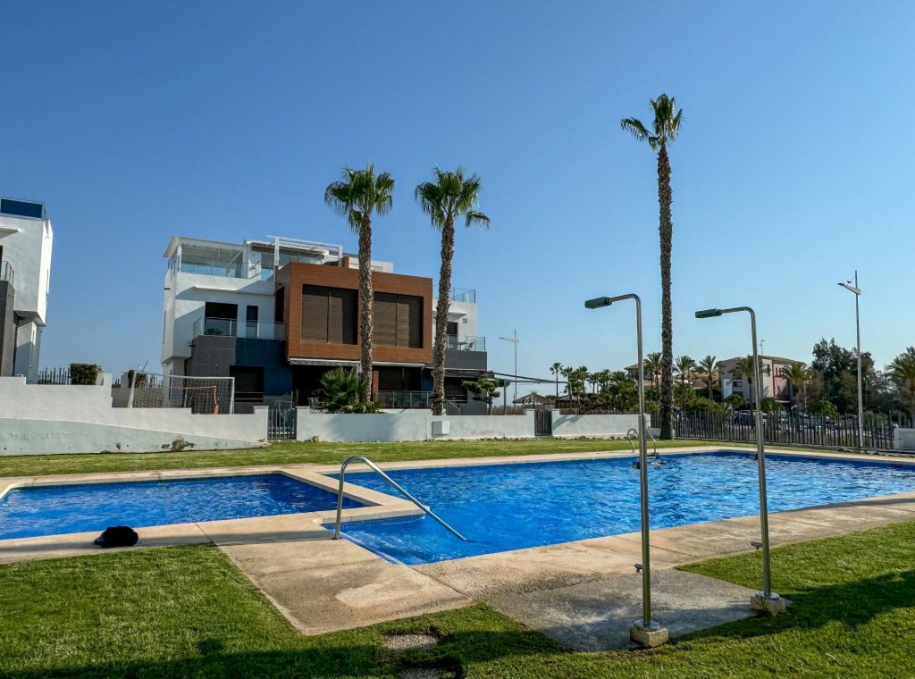 Alquiler - Adosado - Algorfa