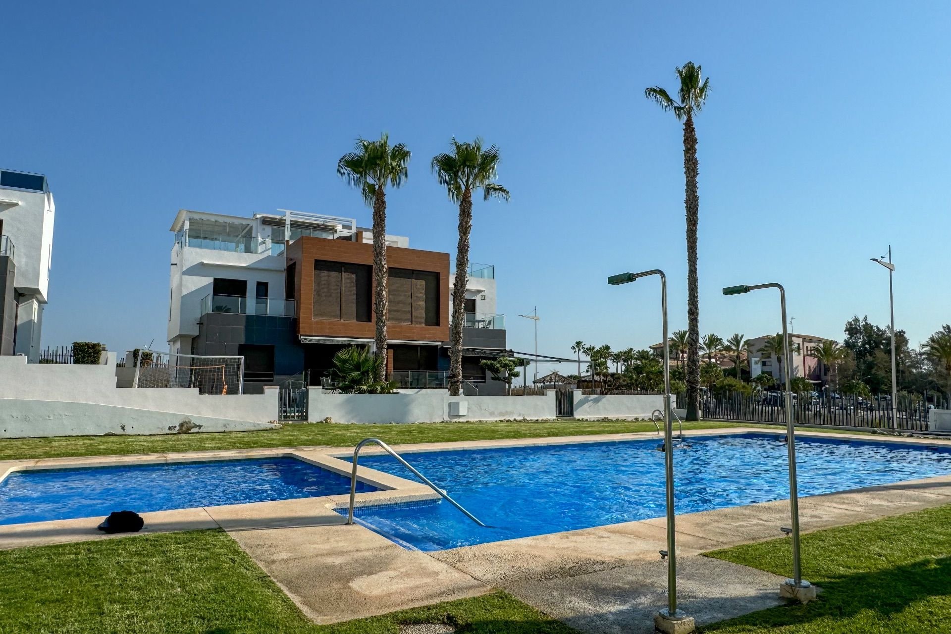 Alquiler - Adosado - Algorfa