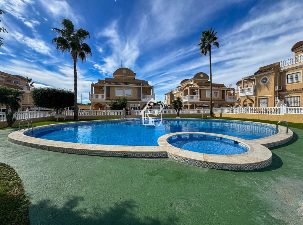 Alquiler - Adosado - Orihuela Costa - Cabo roig - La Zenia