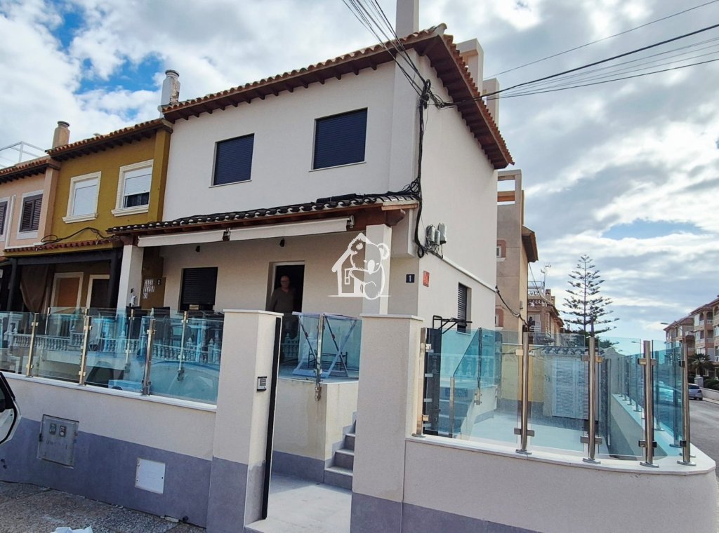 Alquiler - Adosado - Torrevieja