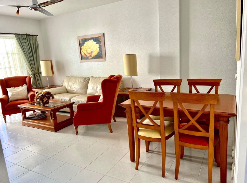 Alquiler - Apartamento / piso - Guardamar del Segura - Urbanizaciones
