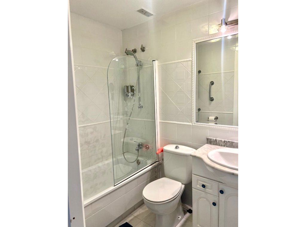Alquiler - Apartamento / piso - Guardamar del Segura - Urbanizaciones