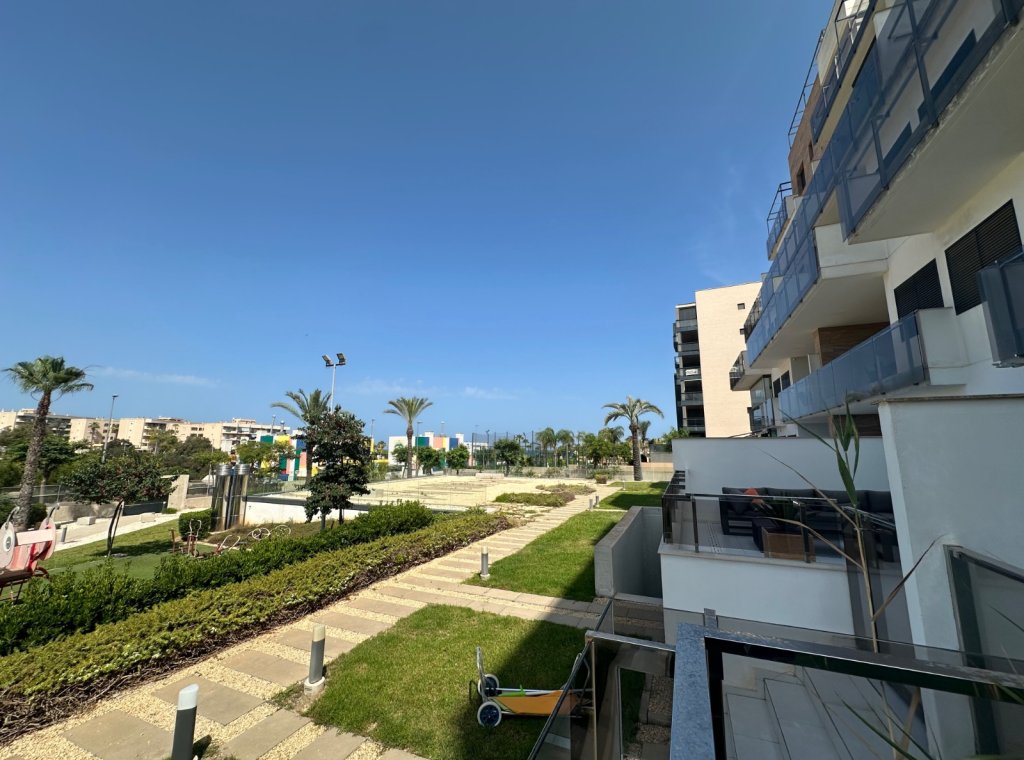 Alquiler - Apartamento / piso - Mil Palmeras