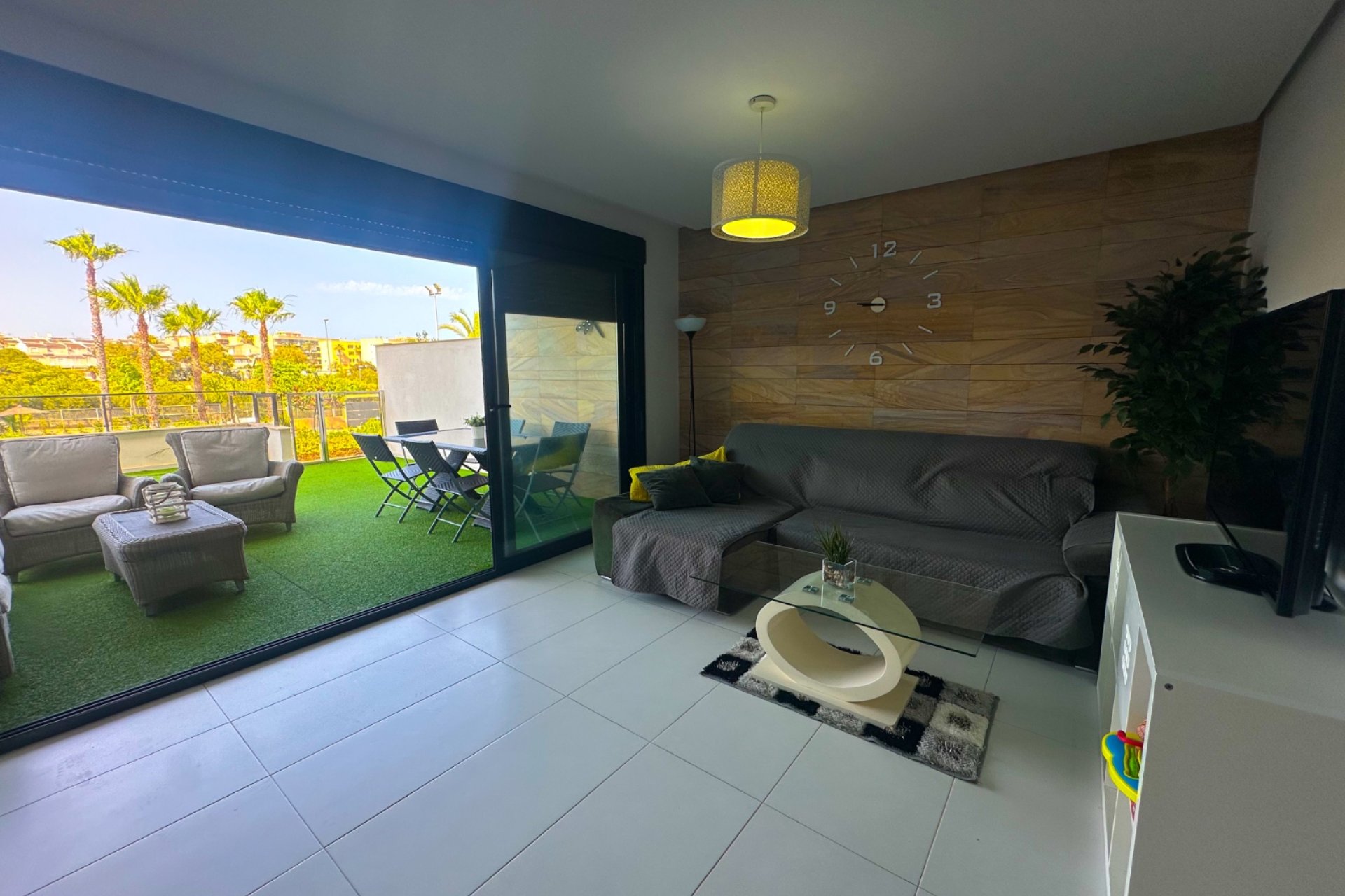 Alquiler - Apartamento / piso - Mil Palmeras