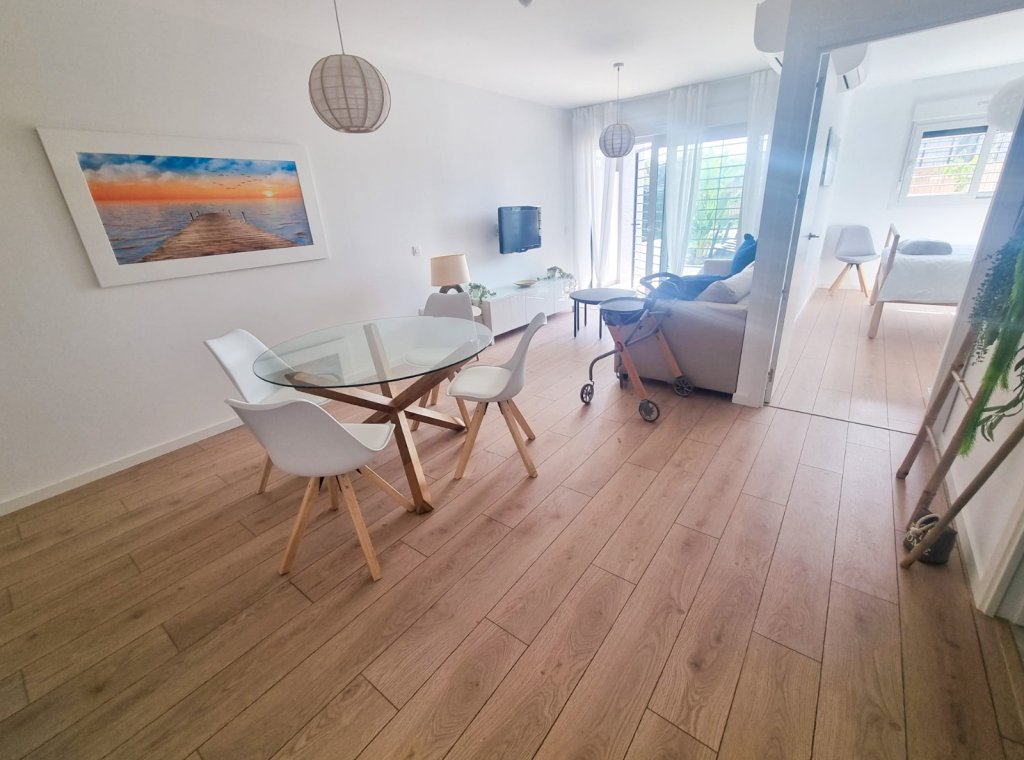 Alquiler - Apartamento / piso - Mil Palmeras