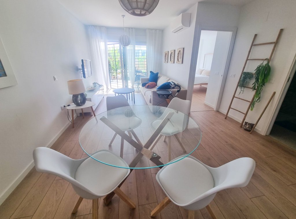 Alquiler - Apartamento / piso - Mil Palmeras
