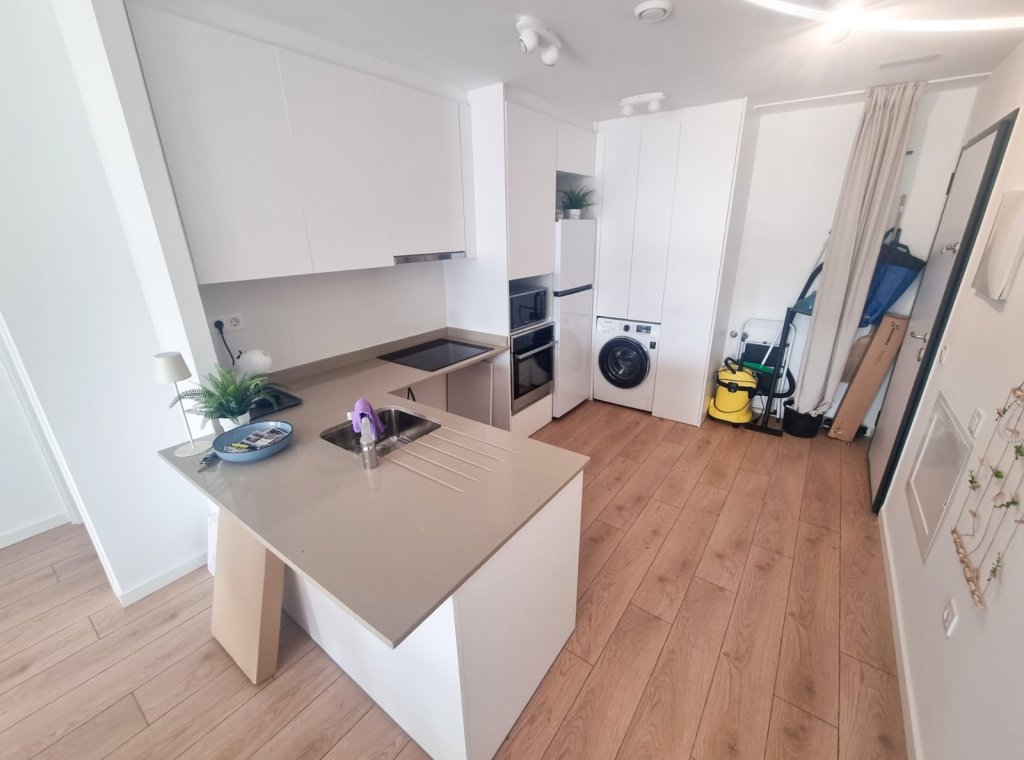 Alquiler - Apartamento / piso - Mil Palmeras