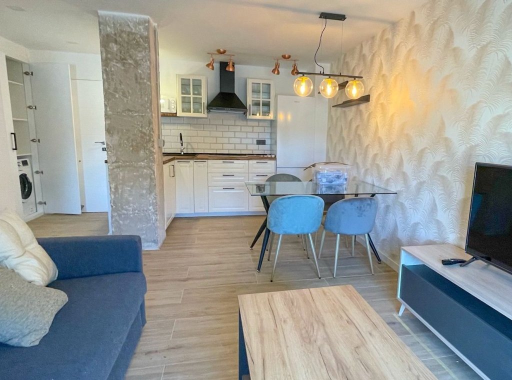 Alquiler - Apartamento / piso - Punta Prima