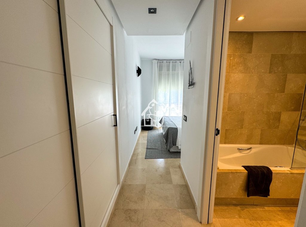 Alquiler - Apartamento / piso - San Miguel de Salinas