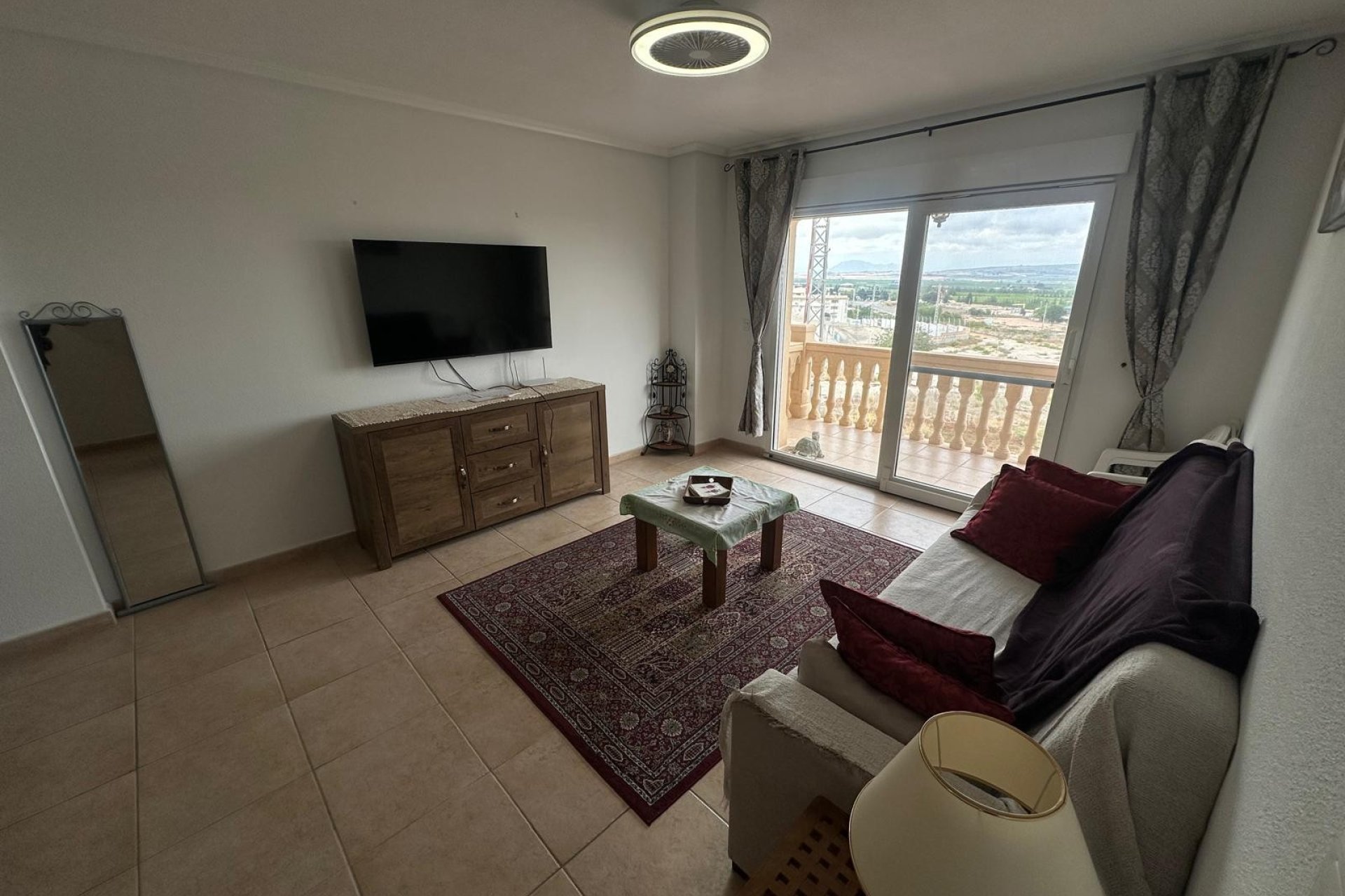 Alquiler - Apartamento / piso - San Miguel de Salinas