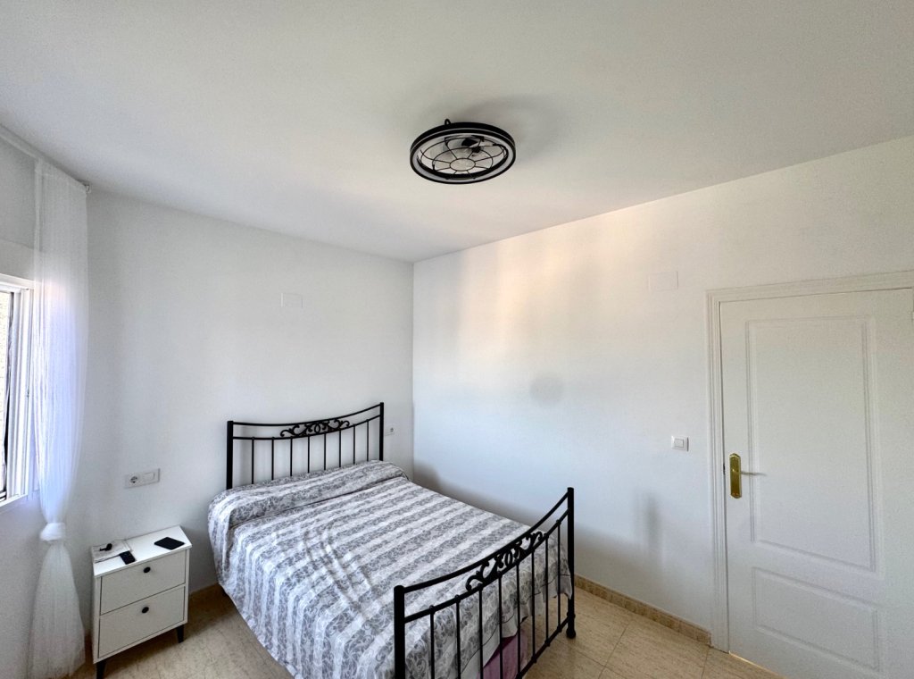 Alquiler - Apartamento / piso - San Miguel de Salinas