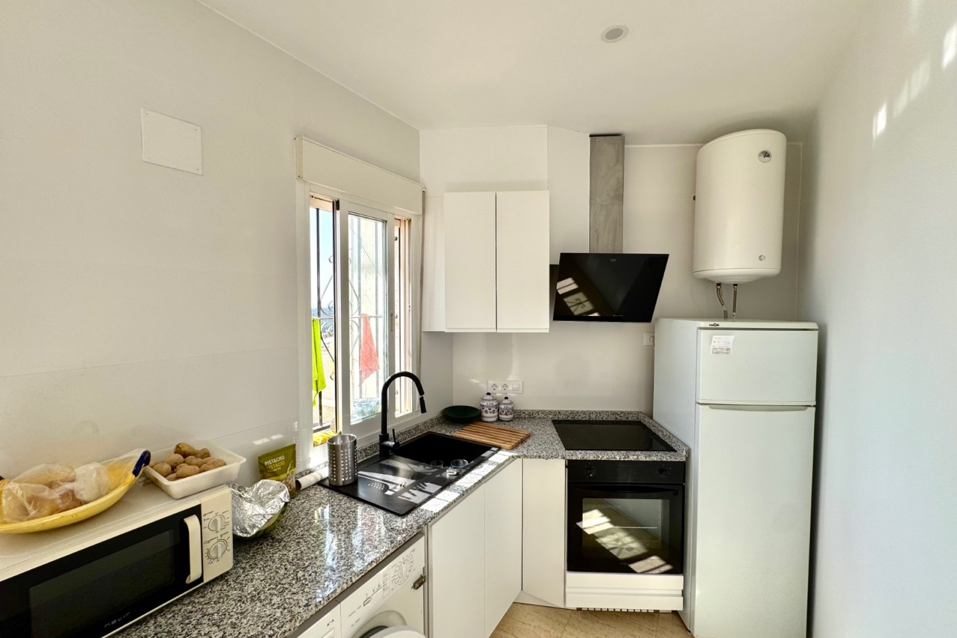 Alquiler - Apartamento / piso - San Miguel de Salinas