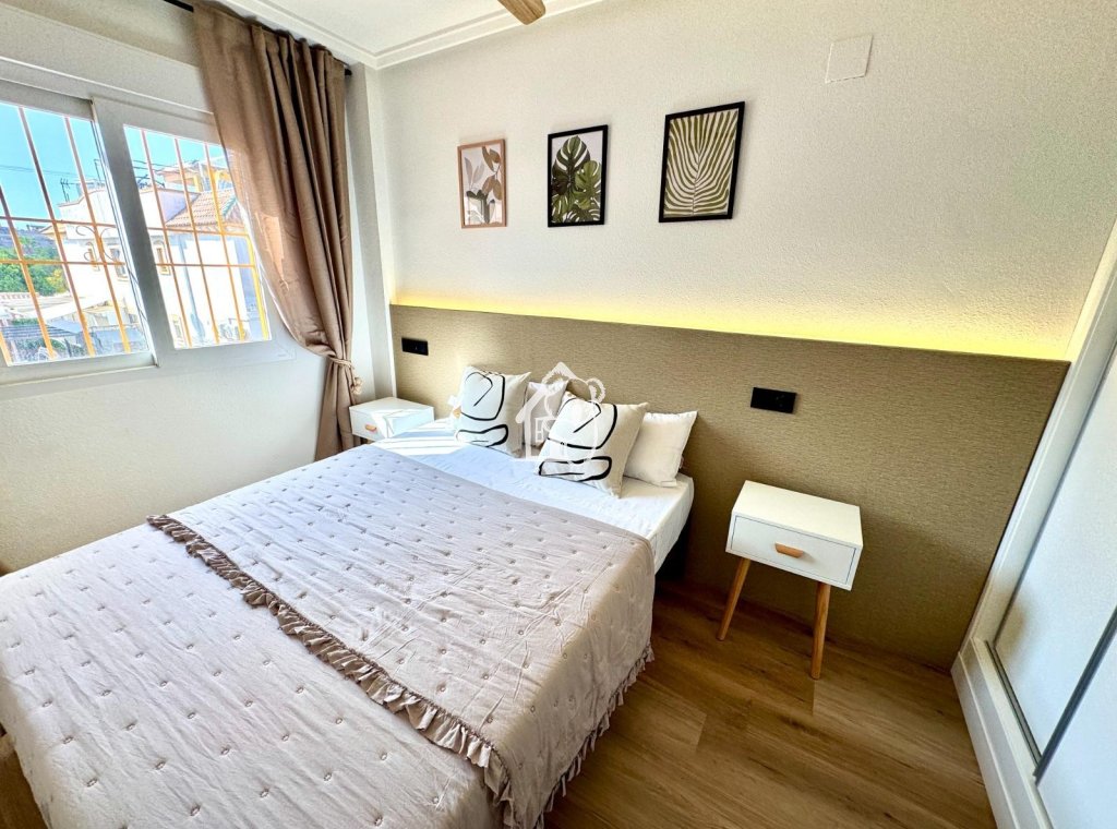 Alquiler - Apartamento / piso - Torrevieja - Centro