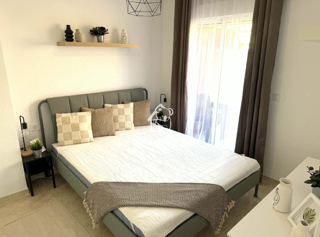 Alquiler - Apartamento / piso - Torrevieja - Centro