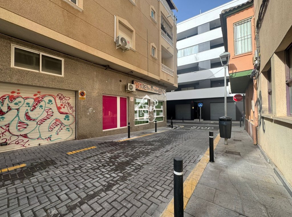 Alquiler - Apartamento / piso - Torrevieja - Centro