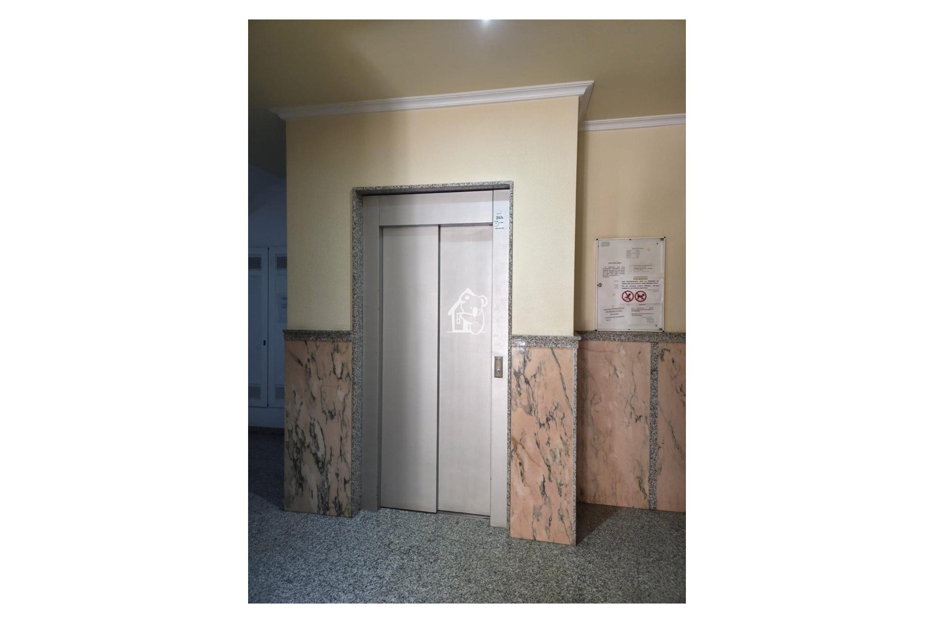 Alquiler - Apartamento / piso - Torrevieja - Centro