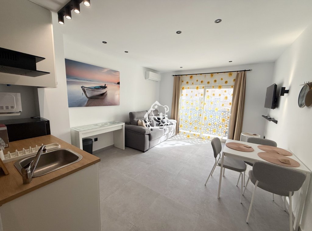 Alquiler - Apartamento / piso - Torrevieja - El Acequión - Los Náufragos