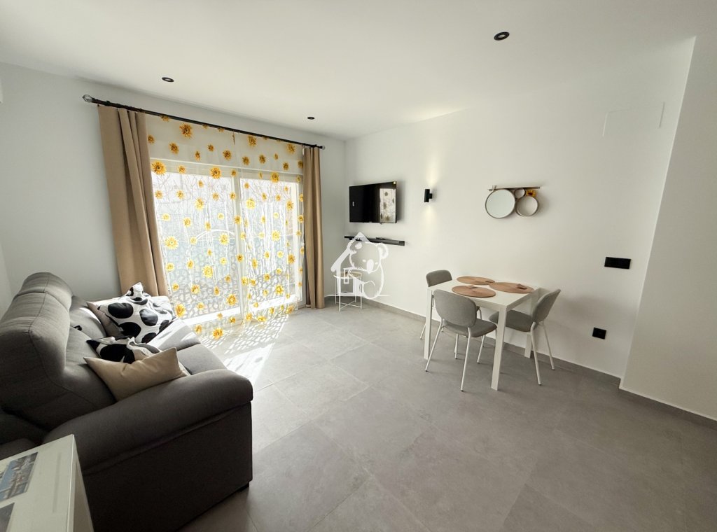 Alquiler - Apartamento / piso - Torrevieja - El Acequión - Los Náufragos