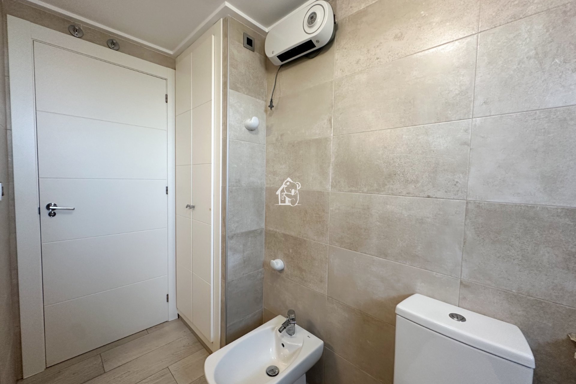 Alquiler - Apartamento / piso - Torrevieja - El Acequión - Los Náufragos