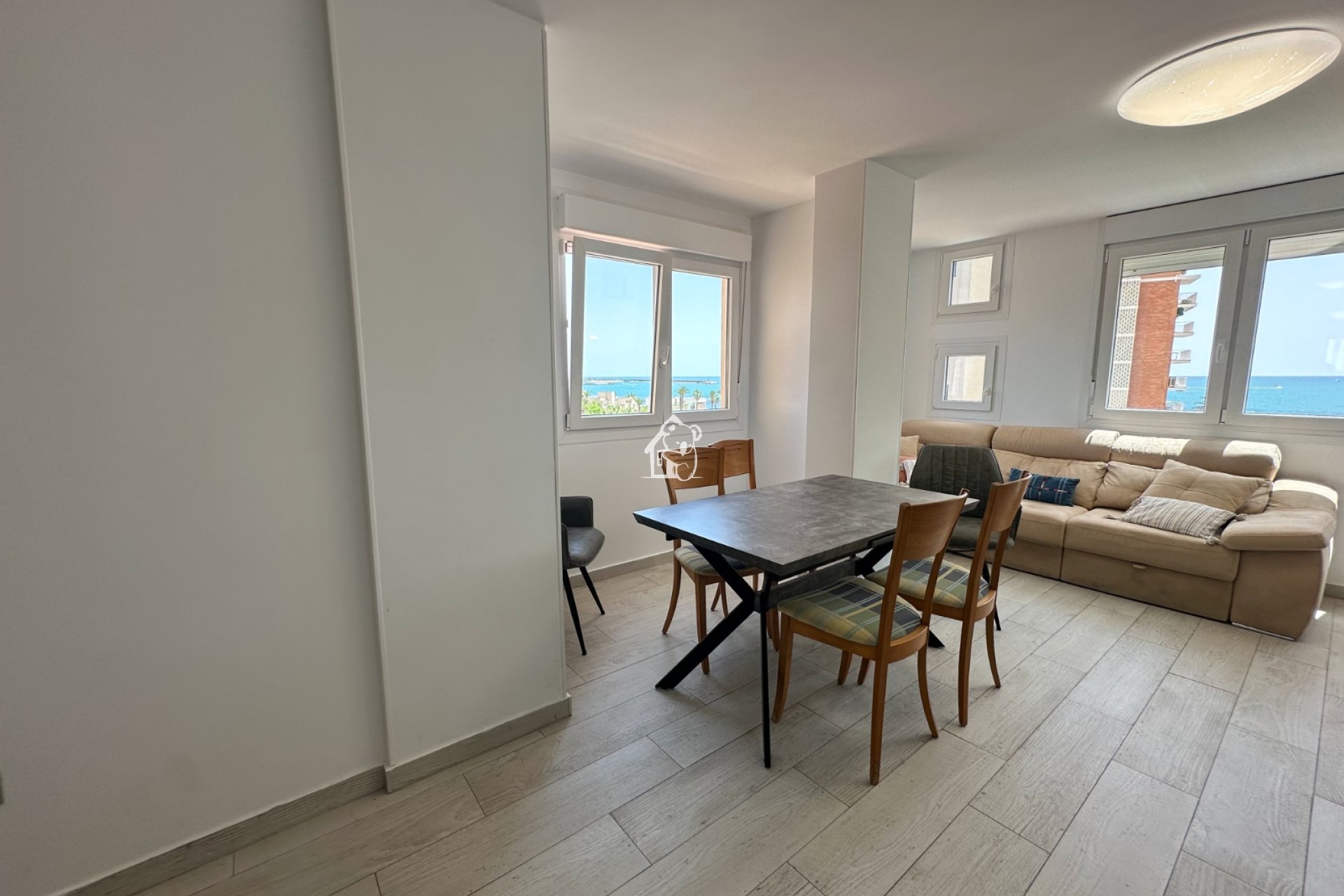 Alquiler - Apartamento / piso - Torrevieja - El Acequión - Los Náufragos