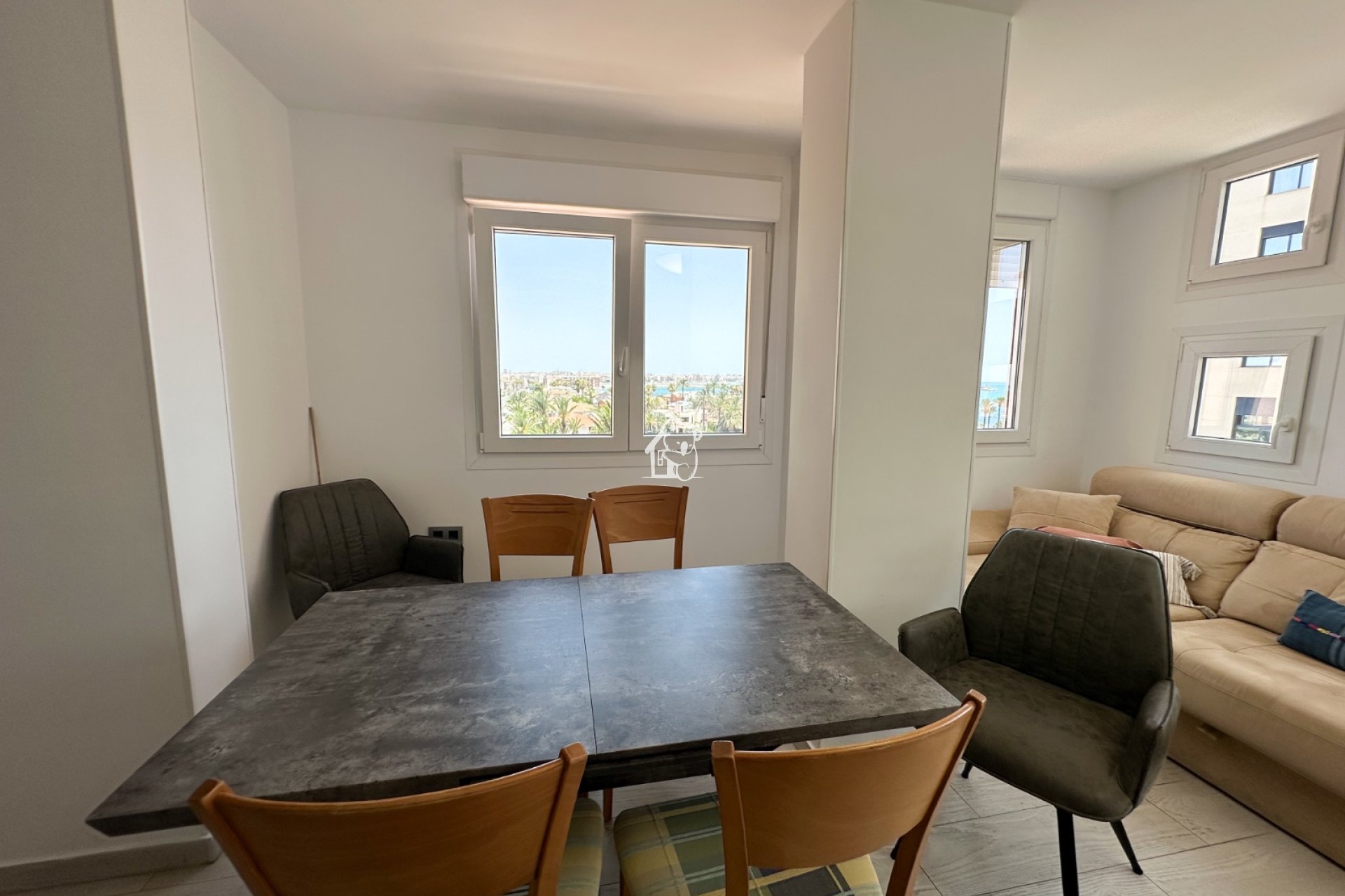 Alquiler - Apartamento / piso - Torrevieja - El Acequión - Los Náufragos