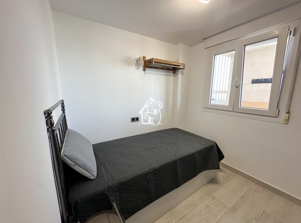 Alquiler - Apartamento / piso - Torrevieja - El Acequión - Los Náufragos