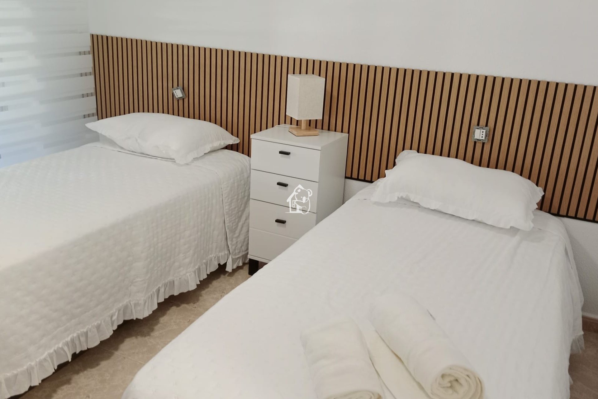 Alquiler - Apartamento / piso - Torrevieja - El Acequión - Los Náufragos