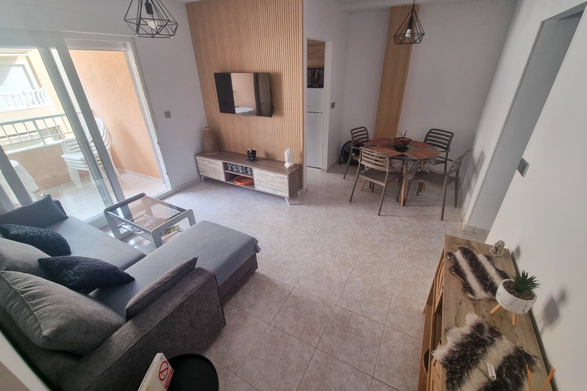 Alquiler - Apartamento / piso - Torrevieja - El Acequión - Los Náufragos
