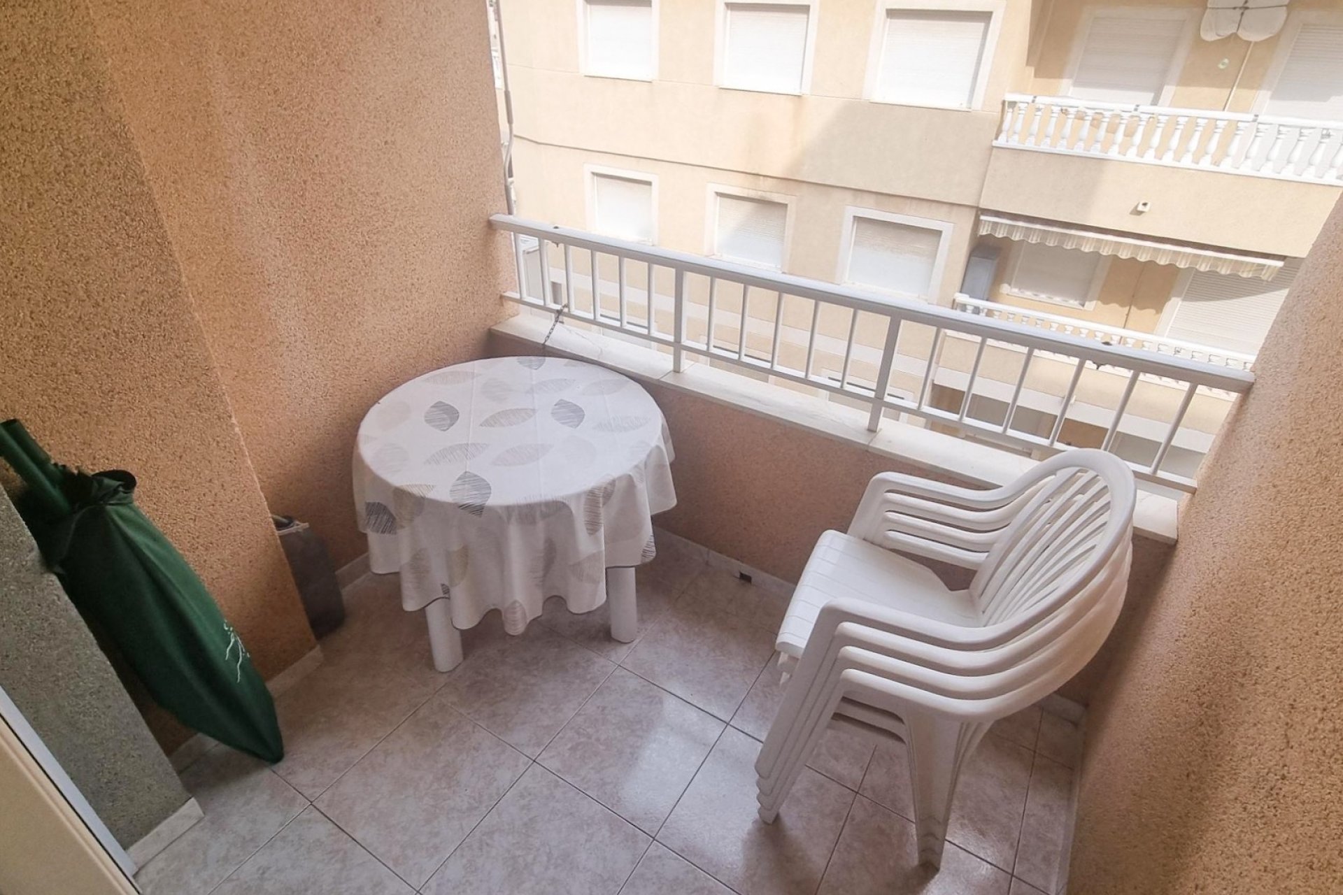 Alquiler - Apartamento / piso - Torrevieja - El Acequión - Los Náufragos