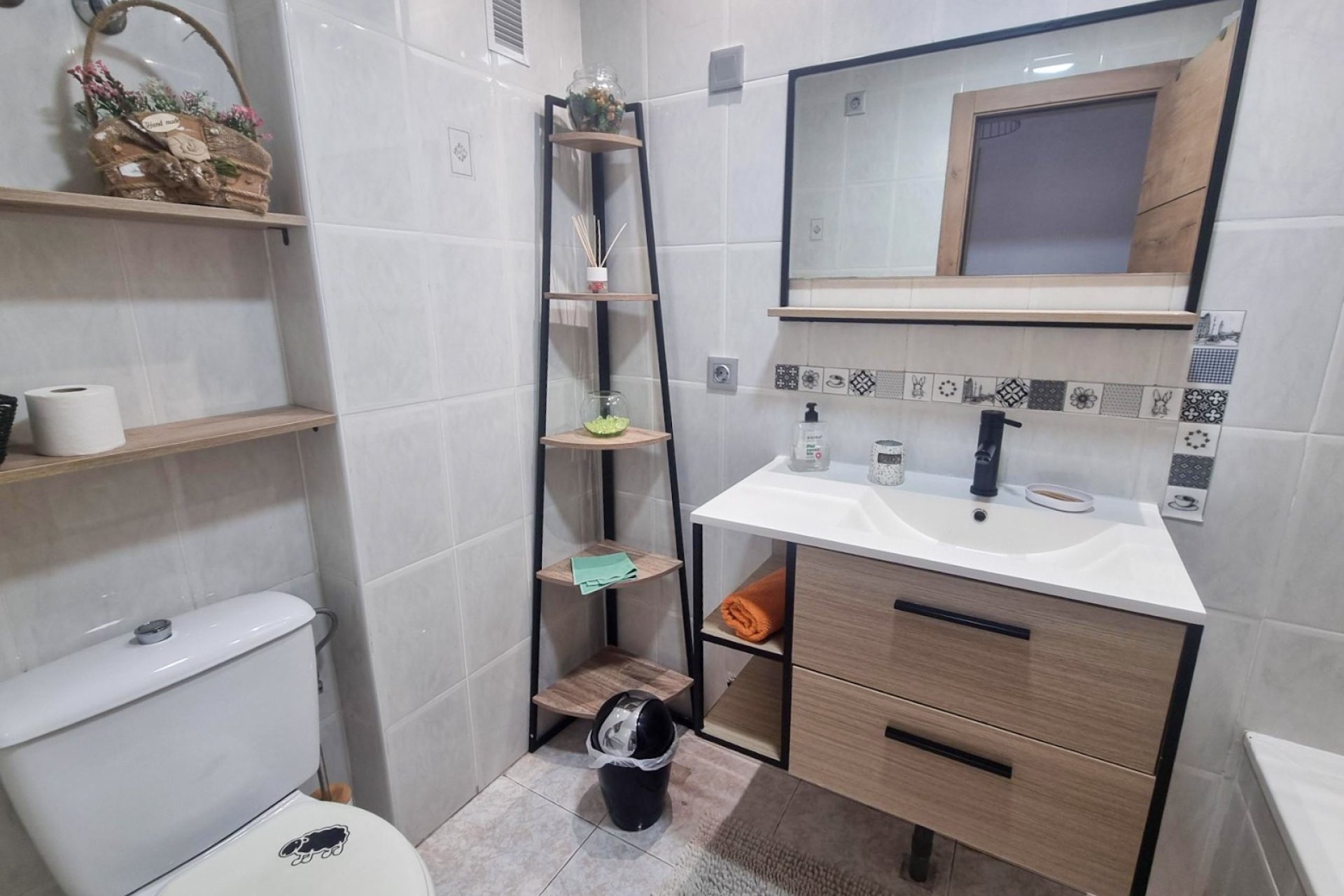 Alquiler - Apartamento / piso - Torrevieja - El Acequión - Los Náufragos