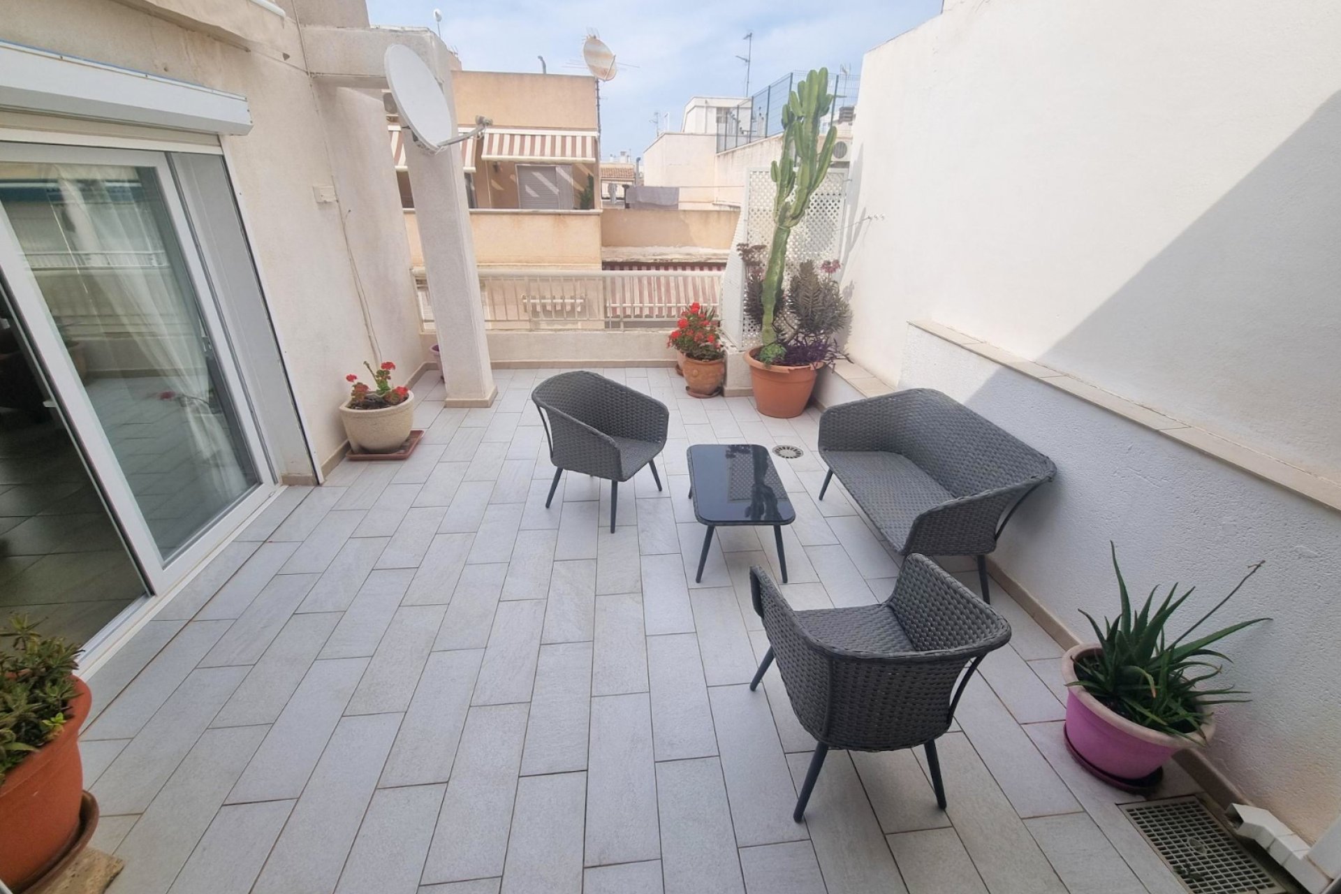 Alquiler - Apartamento / piso - Torrevieja - El Acequión - Los Náufragos