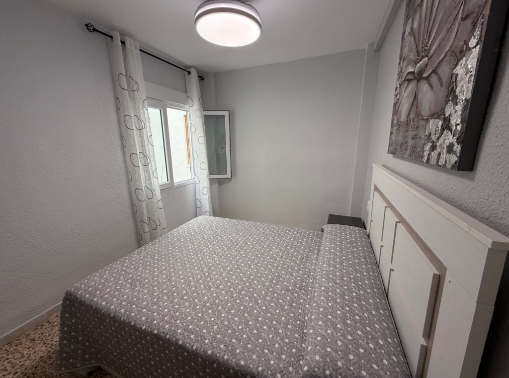 Alquiler - Apartamento / piso - Torrevieja - El Acequión - Los Náufragos