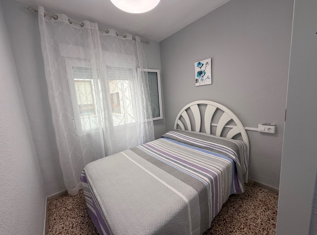 Alquiler - Apartamento / piso - Torrevieja - El Acequión - Los Náufragos
