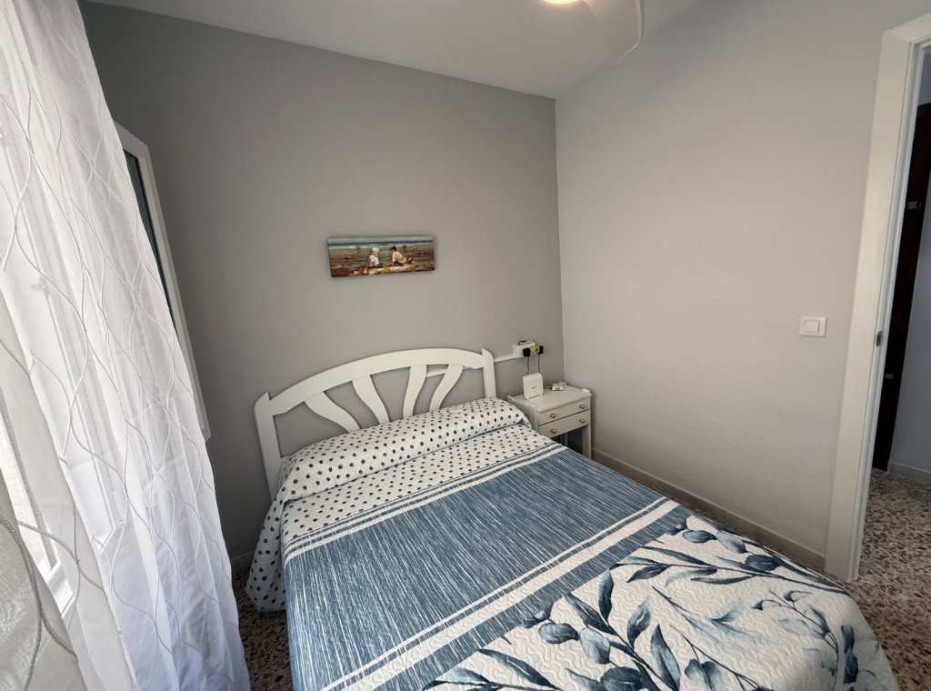 Alquiler - Apartamento / piso - Torrevieja - El Acequión - Los Náufragos