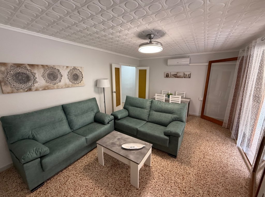 Alquiler - Apartamento / piso - Torrevieja - El Acequión - Los Náufragos