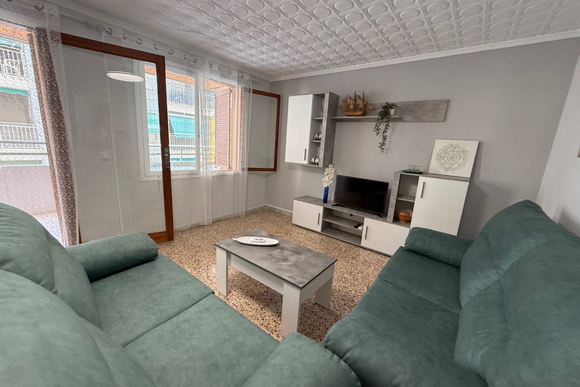 Alquiler - Apartamento / piso - Torrevieja - El Acequión - Los Náufragos