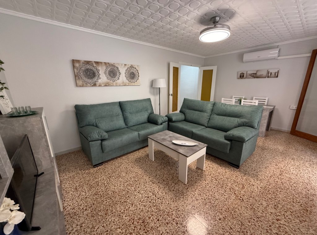 Alquiler - Apartamento / piso - Torrevieja - El Acequión - Los Náufragos