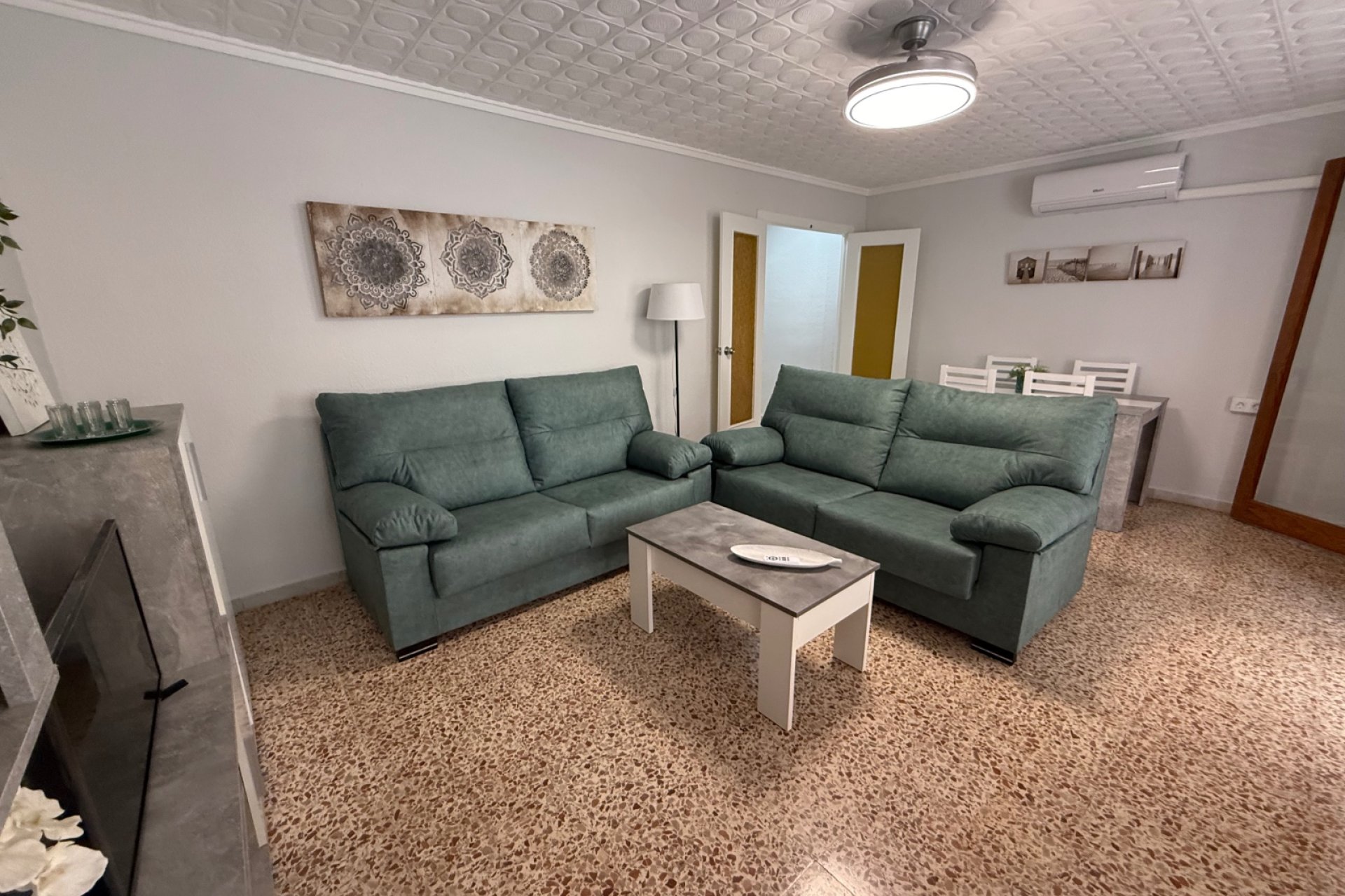 Alquiler - Apartamento / piso - Torrevieja - El Acequión - Los Náufragos