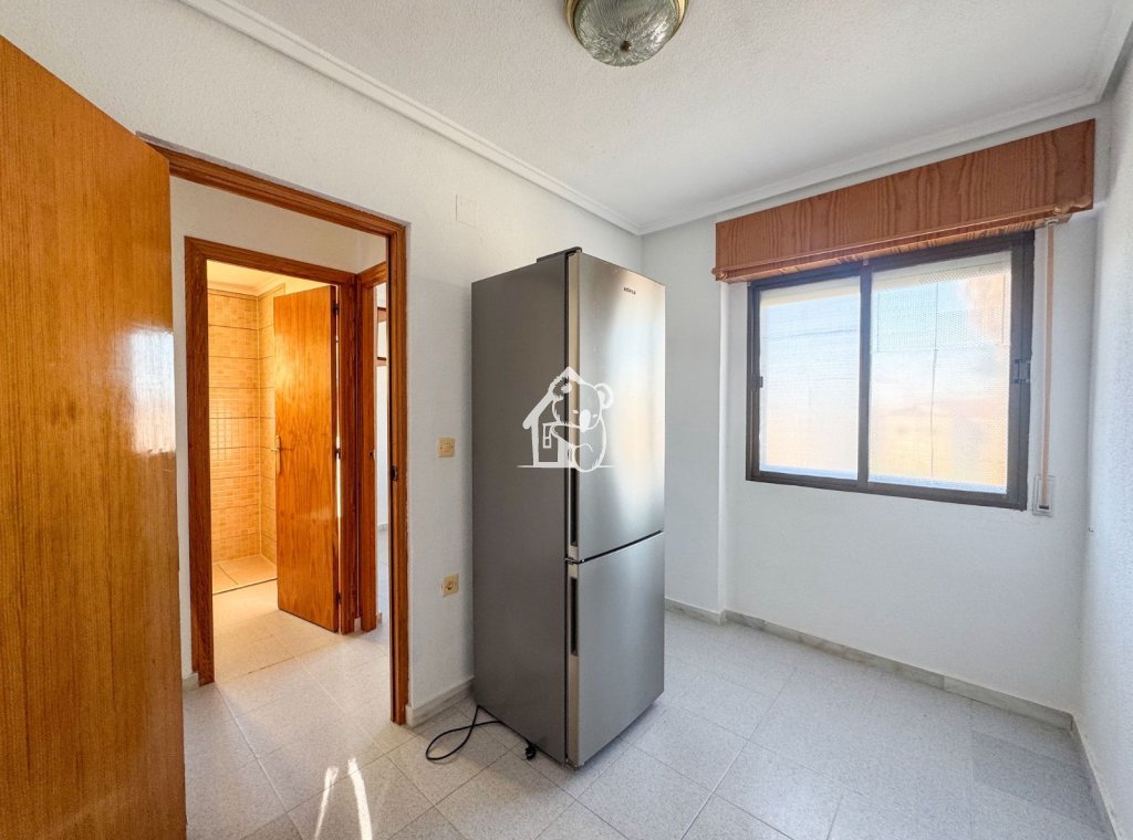 Alquiler - Apartamento / piso - Torrevieja - La Siesta - El Salado -  Torreta