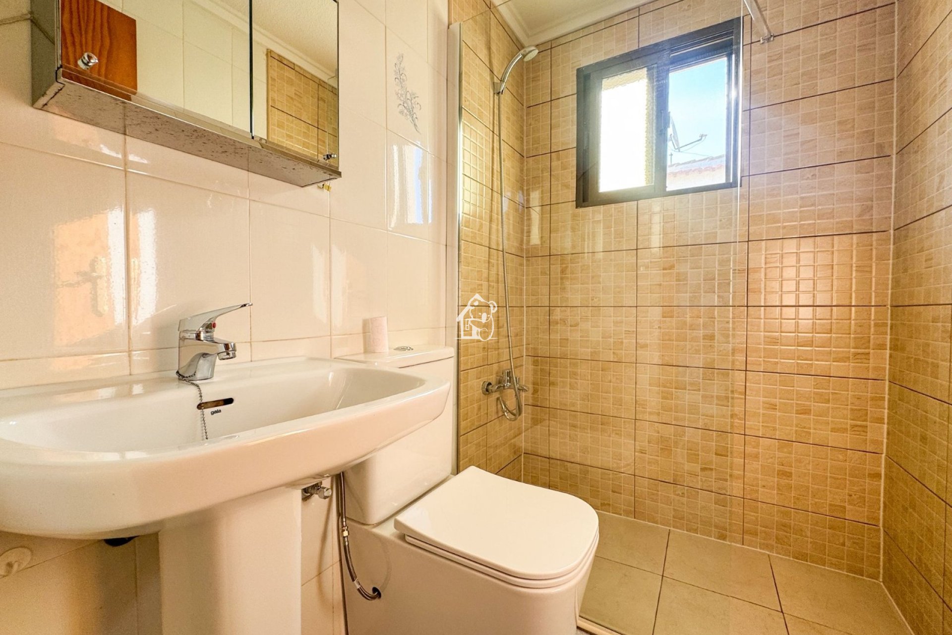 Alquiler - Apartamento / piso - Torrevieja - La Siesta - El Salado -  Torreta