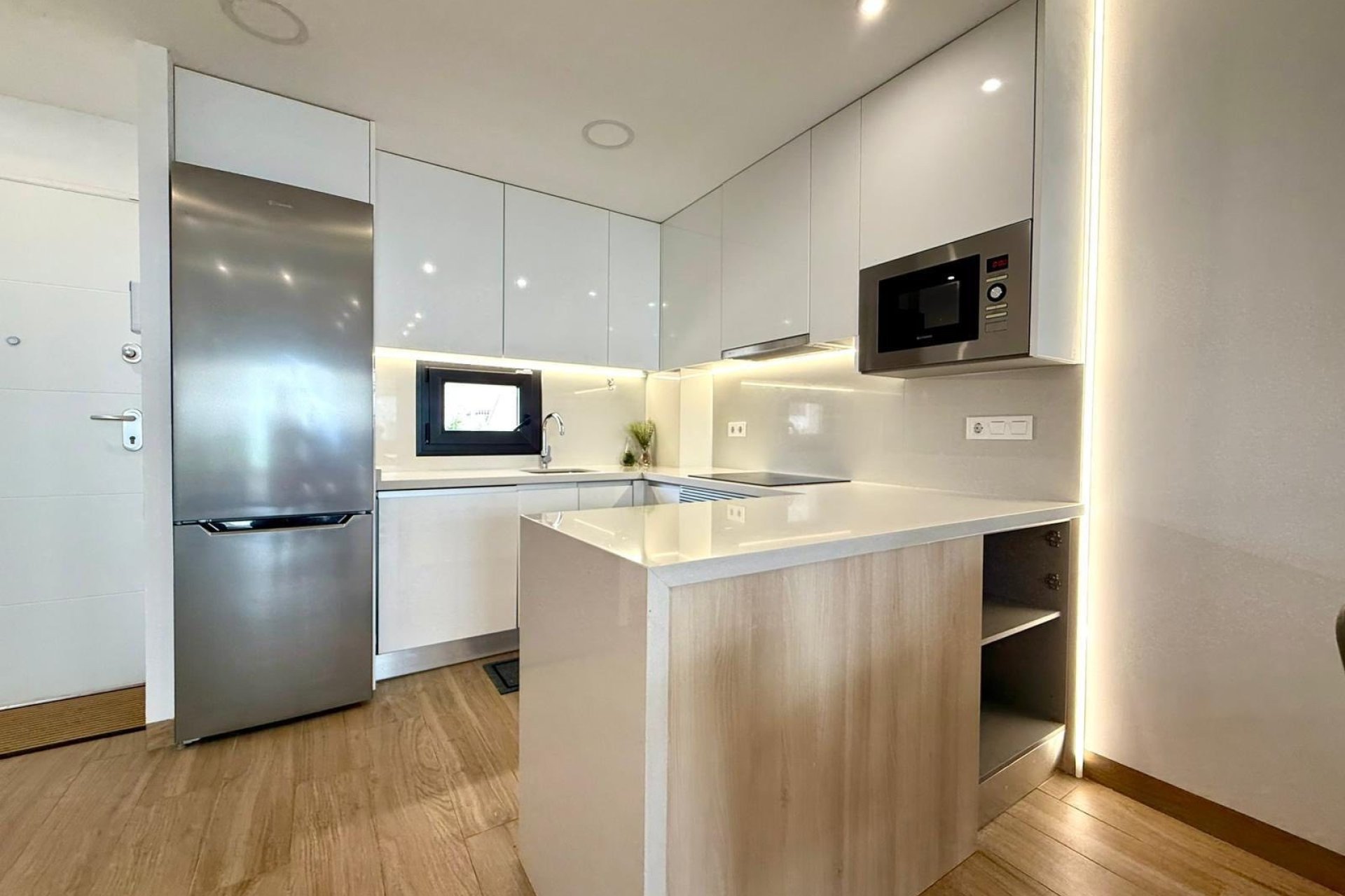 Alquiler - Apartamento / piso - Torrevieja - Los Balcones - Los Altos del Edén
