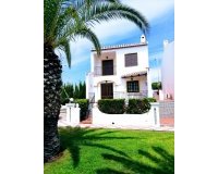 Alquiler - Apartamento / piso - Torrevieja - Nueva Torrevieja - Aguas Nuevas