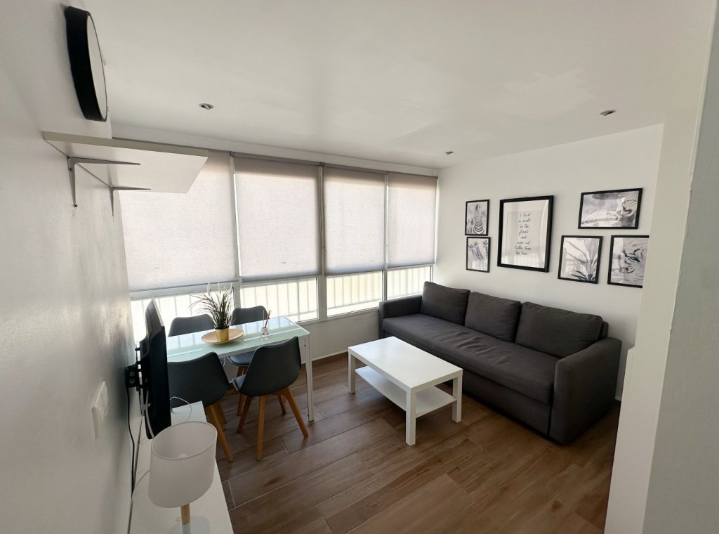 Alquiler - Apartamento / piso - Torrevieja - Playa de los Locos