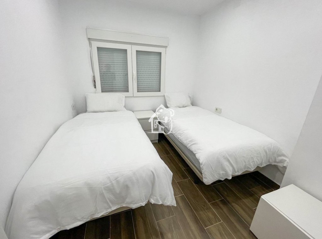 Alquiler - Apartamento / piso - Torrevieja - Torrevieja Centro