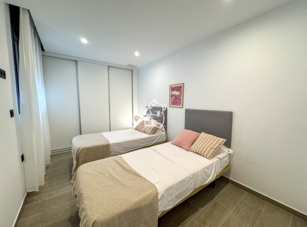 Alquiler - Apartamento / piso - Torrevieja - Torrevieja Centro