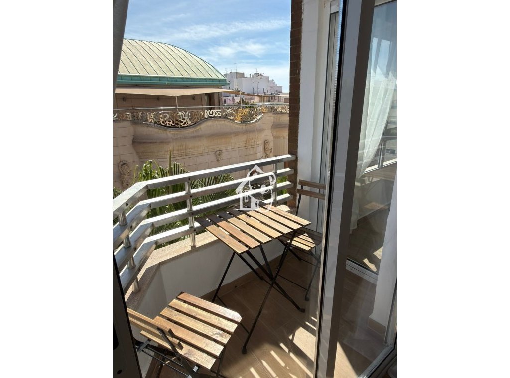 Alquiler - Apartamento / piso - Torrevieja - Torrevieja Centro
