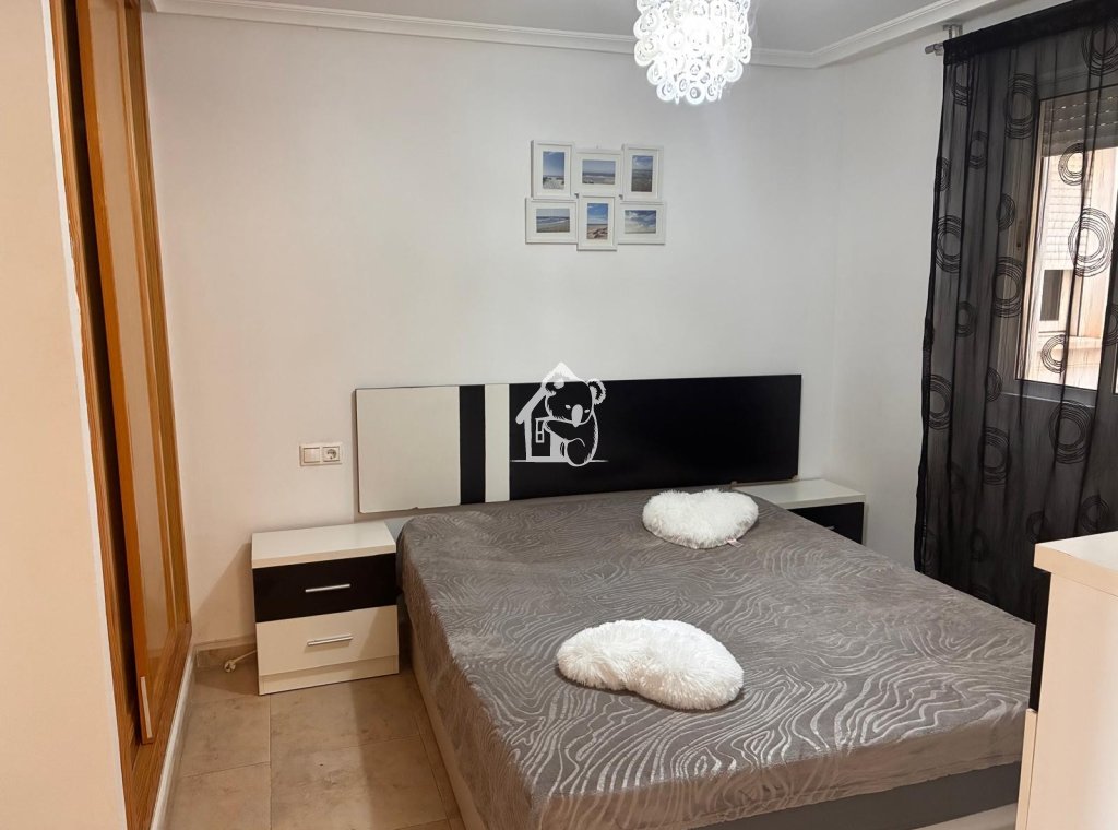 Alquiler - Apartamento / piso - Torrevieja - Torrevieja Centro