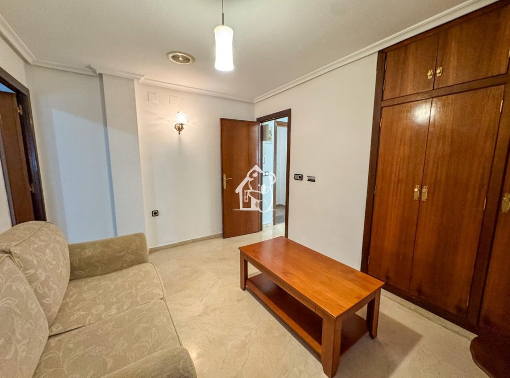 Alquiler - Apartamento / piso - Torrevieja - Torrevieja Centro