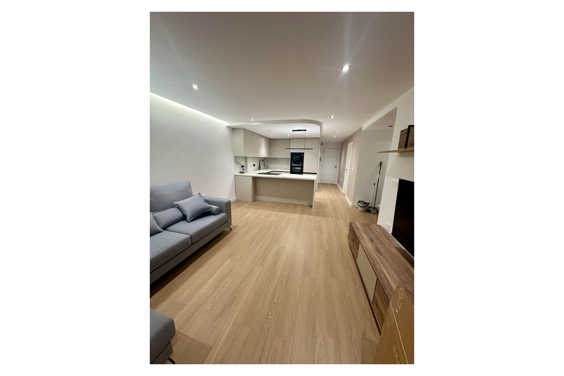 Alquiler - Apartamento / piso - Torrevieja - Torrevieja Centro