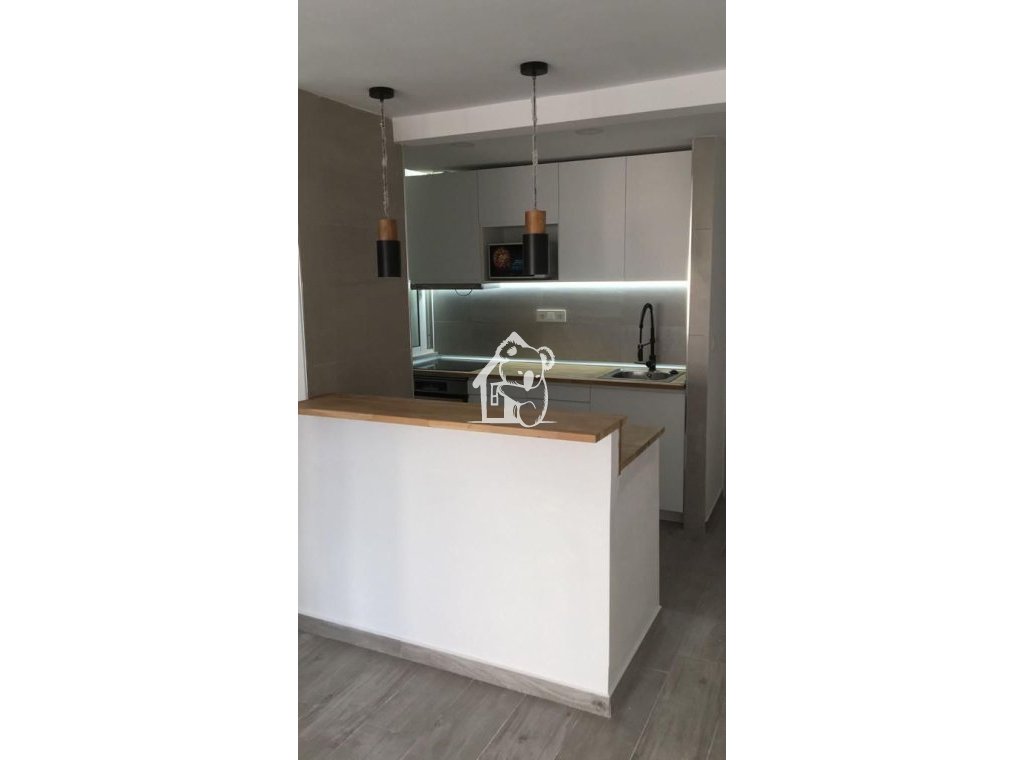 Alquiler - Apartamento / piso - Torrevieja - Torrevieja Centro